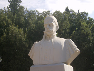 Η προτομή του Δημήτριου Πλαπούτα στο Πεδίο του Άρεως