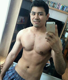 Gambar Pria Macho: Foto Pria Ganteng Indonesia