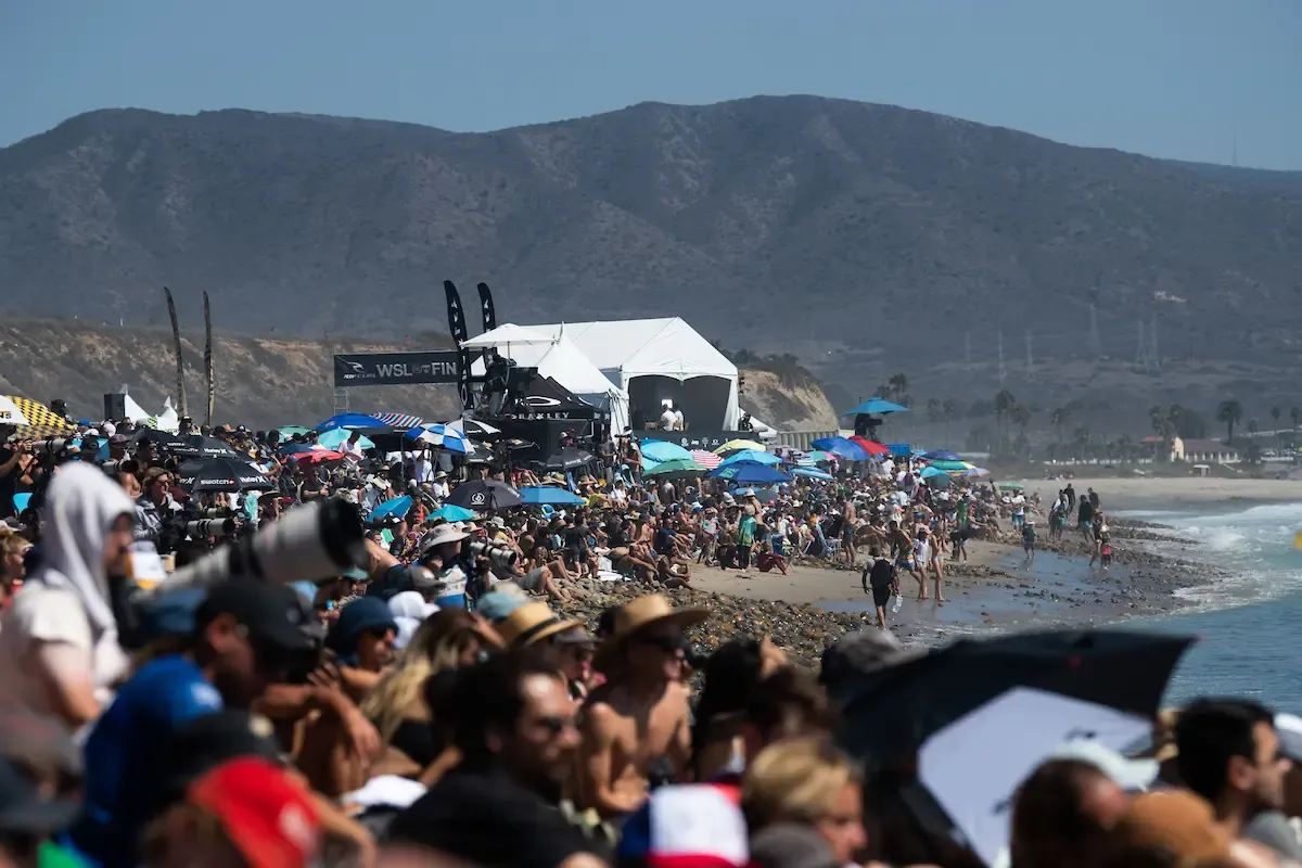 surf30 wsl rip curl finals Crowd 21Finals DIZ 6933