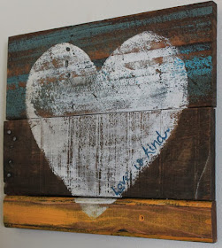 repurposed love and hearts http://bec4-beyondthepicketfence.blogspot.com/2014/02/heart-love-roundup.html