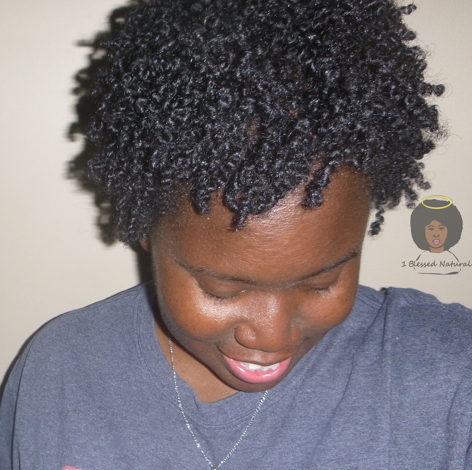 4 Tips for a Frizz-Free and Well-Defined Mini Twist-Out