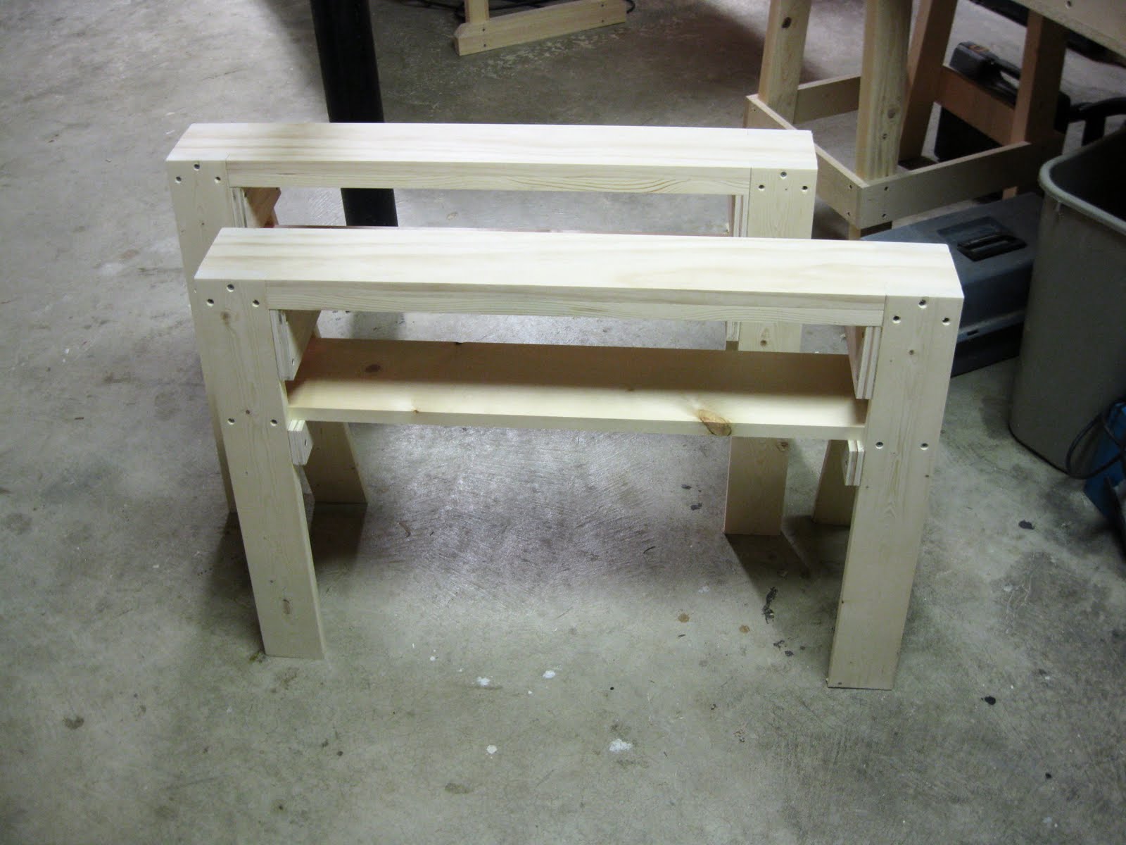 how to build a sawhorse