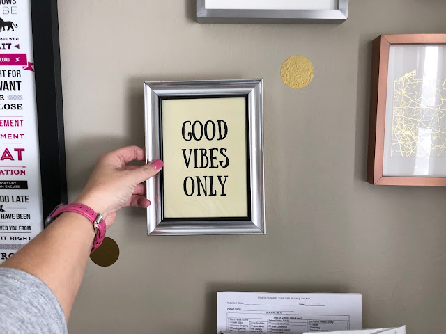 How to Create a Gallery Wall with FREE PRINTABLES