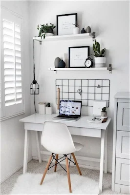 dekorasi personal ruang kerja minimalis