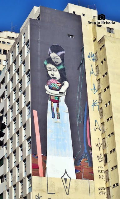 Vista ampla do Mural O.Bra Festival 2015 - Largo do Arouche - São Paulo
