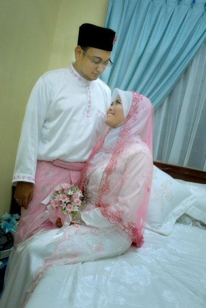 Mencari Cinta Halal Misi baju nikah