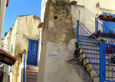 Peschici, centro storico, casette bianche