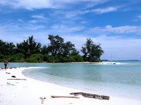 Wisata Pantai Cemara Lombok