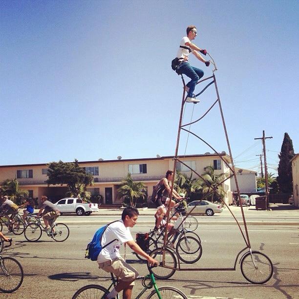 Bicicleta gigante de quase 4,5 m