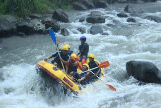 rafting in the rain