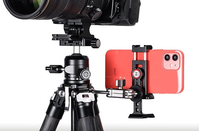 Sunwayfoto Ultra Compact accessory mounting holes