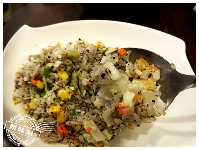 原粹蔬食黑松露炒飯