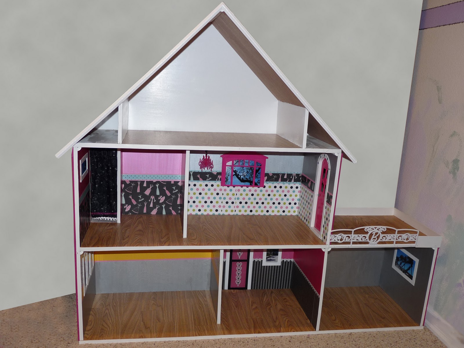 Mommy's Magical Mountain: Dollhouse