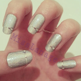 31-day-challenge-silver-manicure