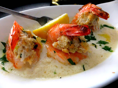 http://www.prouditaliancook.com/2010/12/crab-stuffed-shrimp.html