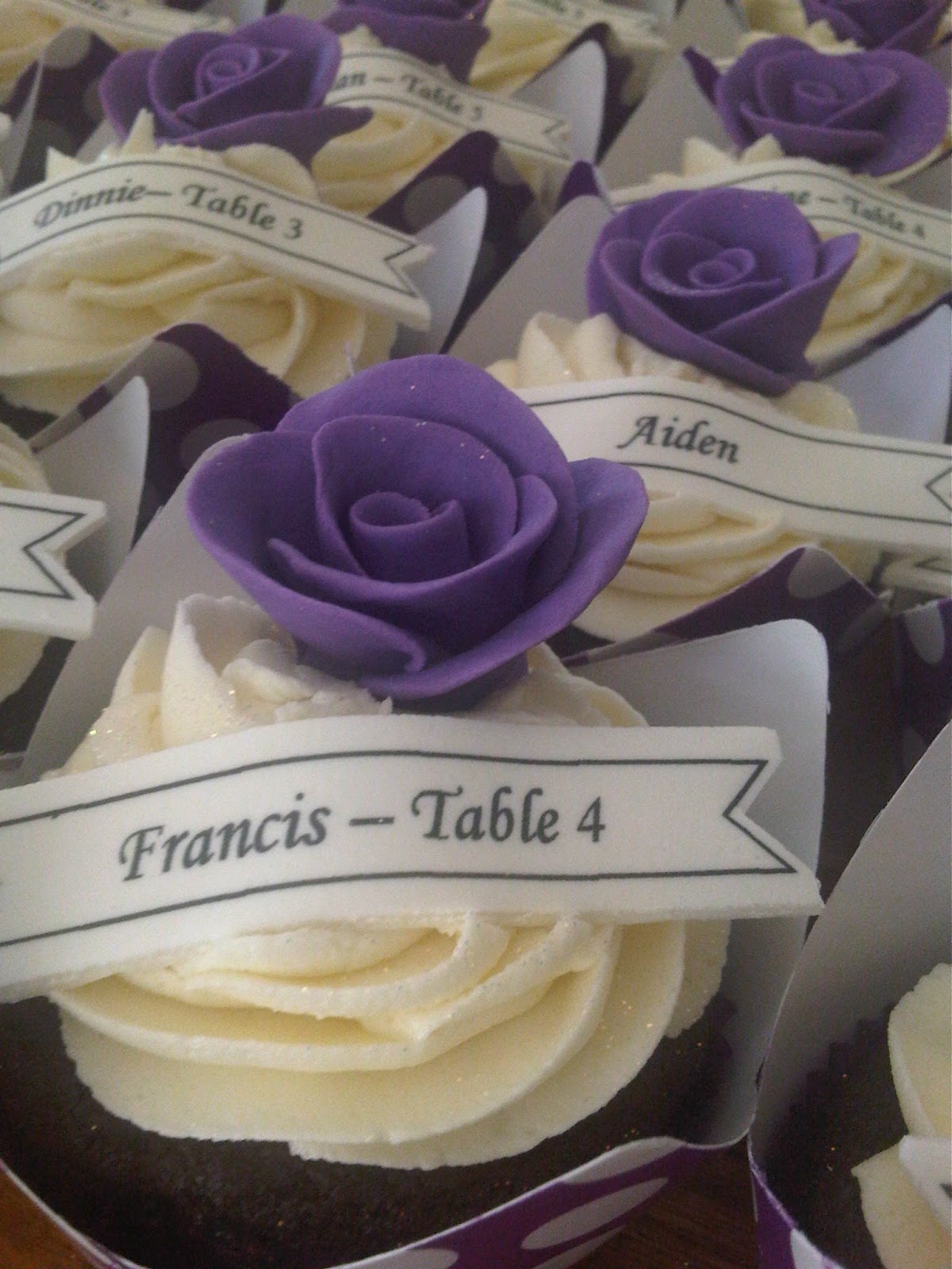 Welcome to Just Iced: Wedding cupcakes - Purple rose and names!