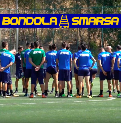 #VeronaSampdoria in anteprima: Con una difesa in piena emergenza a uomini contati, il VERONA attende al Bentegodi una SAMP ancora imbattuta. Probabile l'esordio in Serie A per CARACCIOLO mentre sulla fascia sinistra della difesa sarà ROMULO a rilevare lo squalificato SOUPRAYEN...