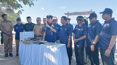 Adwi 2023 Kemenparekraf  "Dari Desa Untuk Indonesia Bangkit Pariwisata Berkelas Dunia"