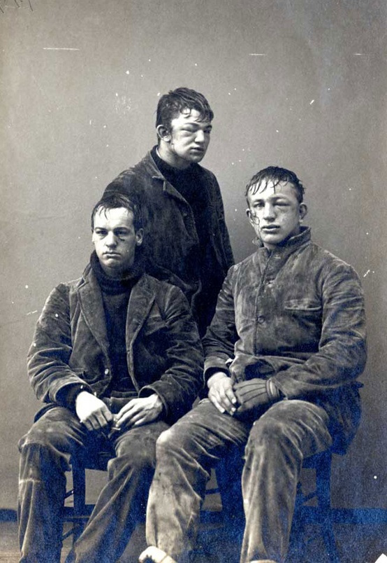 25 Breathtaking Photos From The Past - Three Princeton students pose after a boxing match. 1893. Princeton, NJ.
