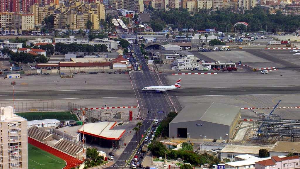 46 Unbelievable Photos That Will Shock You - The Runway at the Gibraltar International Airport Has a Road Crossing It