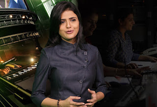 Indian Hottest News Anchors pic, Indian cute in TV News Reporter pic