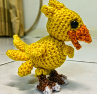 http://translate.googleusercontent.com/translate_c?depth=1&hl=es&prev=search&rurl=translate.google.es&sl=en&u=http://drunkwithcaffeine.blogspot.com.es/2014/12/chocobo-amigurumi-pattern.html&usg=ALkJrhgXQpbYajprAv7-4urTY4GJlcP2UA