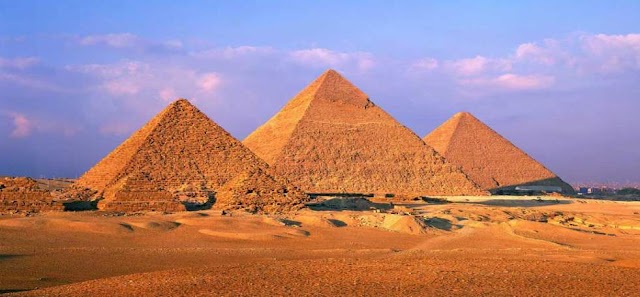 The Great Pyramid of Giza was originally covered with what?