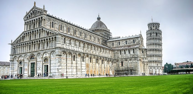 Piazza de miracoil, pisa 