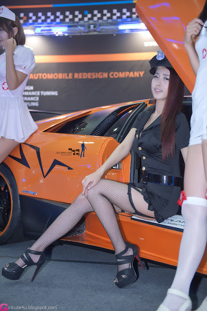 1 Min Si Ah - Seoul Auto Salon 2012-Very cute asian girl - girlcute4u.blogspot.com