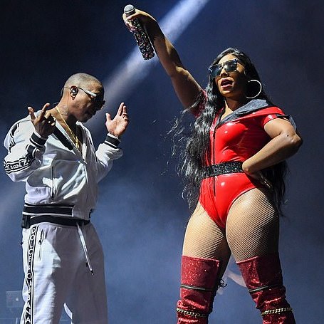 Ashanti S Camel Toe Said Hiiii Ja Rule Is Staring Right At It Toya Z World