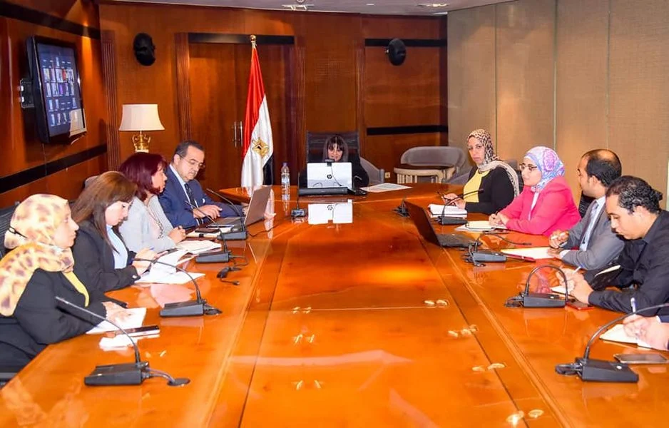 وزيرة الهجرة تلتقي ممثلي الجالية المصرية وشباب مركز الهجرة للحوار في أوكرانيا