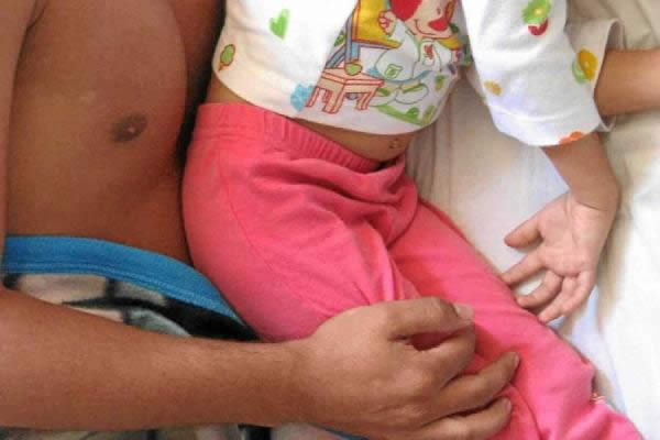 Mãe flagra criança de 11 anos sendo estuprada pelo padrasto