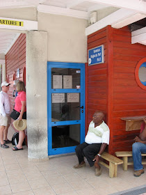 Marigot St Martin Office to clear in - Knock on the door