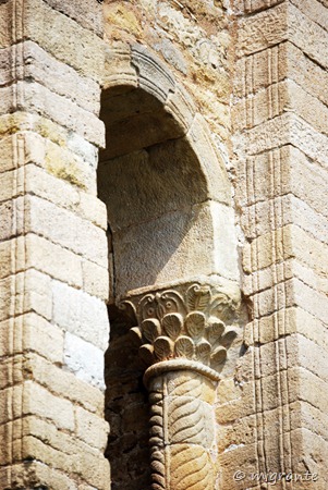 arco capitel - sta maría del naranco - oviedo