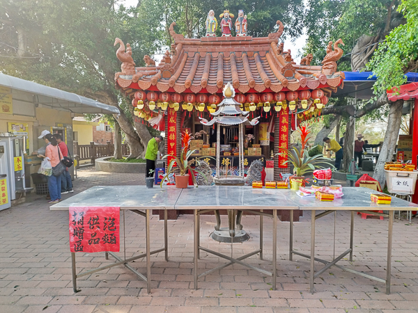 彰化芬園福榕宮泡麵土地公，139線大竹村土地公請吃泡麵