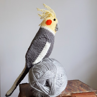 Cockatiel knitting pattern by Nicky Fijalkowska