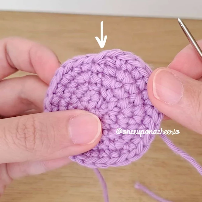 Invisible fasten off crochet tutorial technique tips and tricks