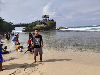 Kawasan wisata Pantai Kukup  Kabupaten Gunungkidul, Daerah Istimewa Yogyakarta