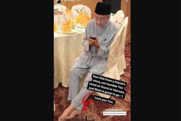 "Saya Tak Tahu Pun Tu Selipar Bata"-Tun M