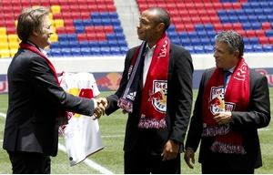 Thierry Henry signs for Red Bulls