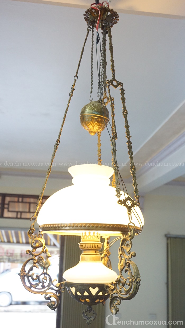 Mẫu đèn cổ thời Pháp 3 dây - chóa đèn giúp ánh sáng trở lên đều và mịn hơn
