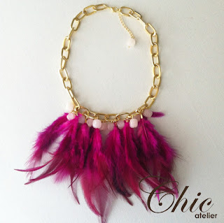 Collares y complementos de moda hechos a mano.