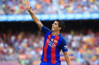 Agen Bola - Luis Suarez Setara Dengan Messi Dan CR7