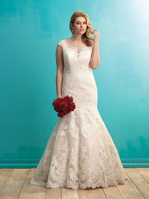 illusion-neckline-mermaid-lace-plus-size-wedding-dress