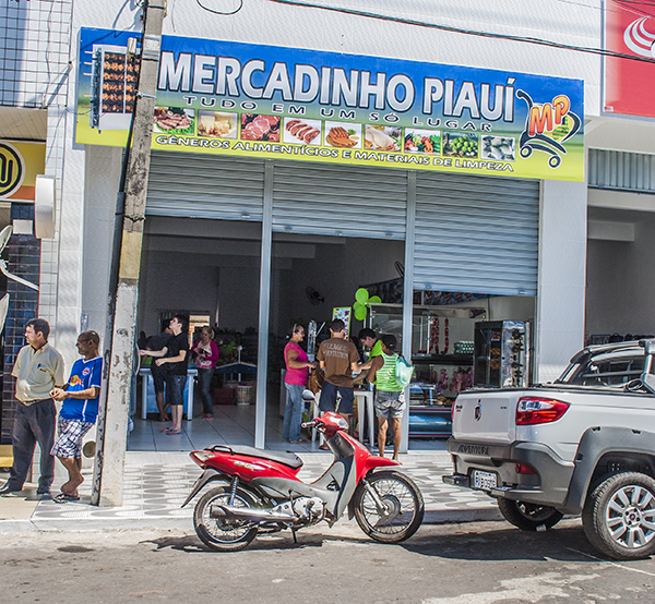 Mercadinho Piauí está em novo endereço e com preços de inauguração; confira