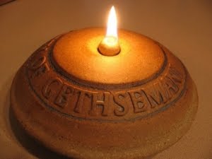 Misteri Lilin yang Menyala Selama 1500 tahun (Hot)