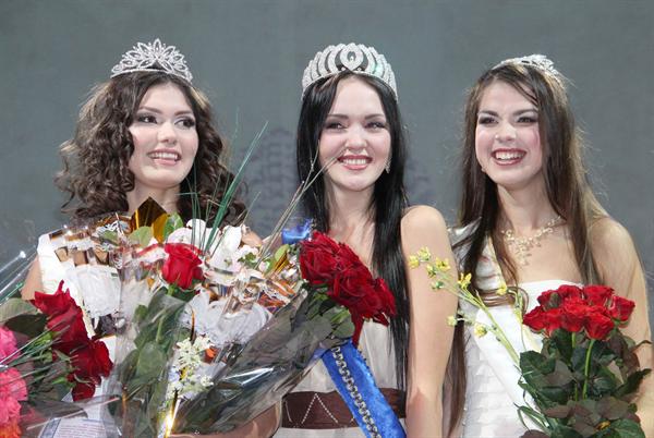 Miss Earth Queen of Crimea 2012 Valeria Voronova