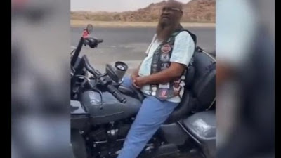 Dunia Arab Geger, Beredar Video Mantan Imam Masjidil Haram Naik Motor Harley