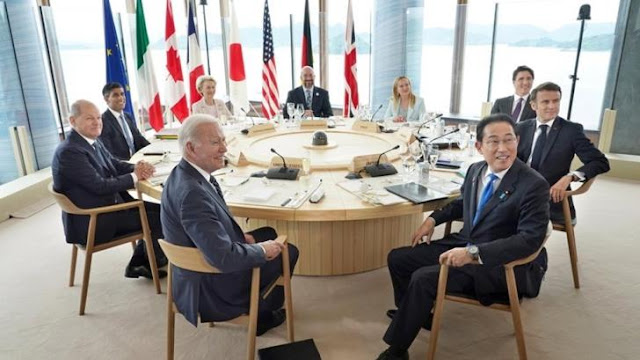 Nees kyroseis kata tis Rosias apofasise i G7
