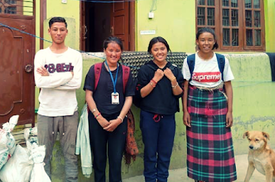 Lhadon, Lhamo, Mingdi y Sonam antes de volver a su aldea en Dolpo, Nepal.